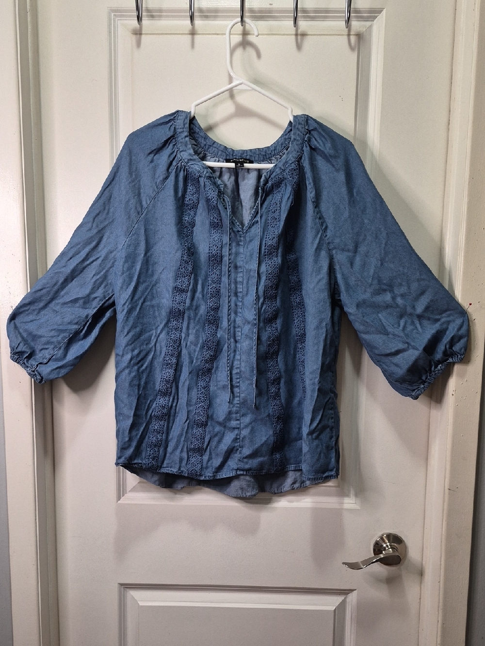 Robert Louis Light Blue‎ Peasant Blouse with Crochet Trim